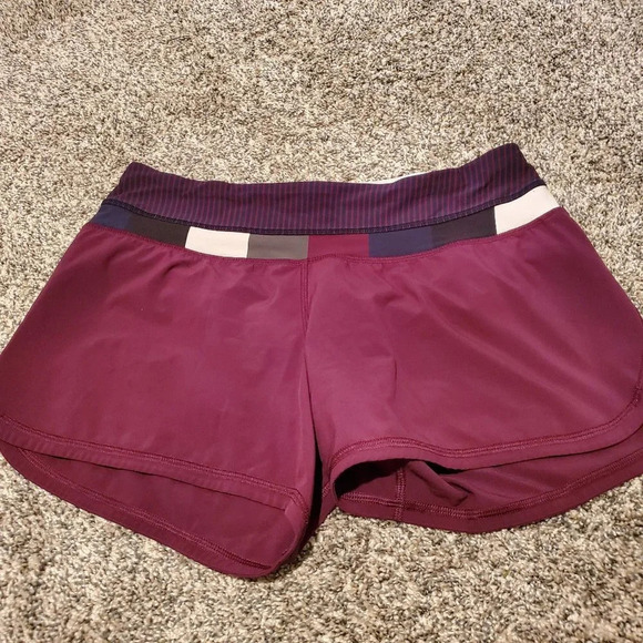 Lululemon Groovy Run Shorts Plum Pow Stripe Angel - Picture 2 of 5
